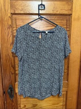 Banana Republic Black and White Printed Short Sleeve Top